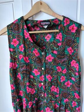 Express Floral Sleeveless V-Neck Button Top Dress in Pink and Green